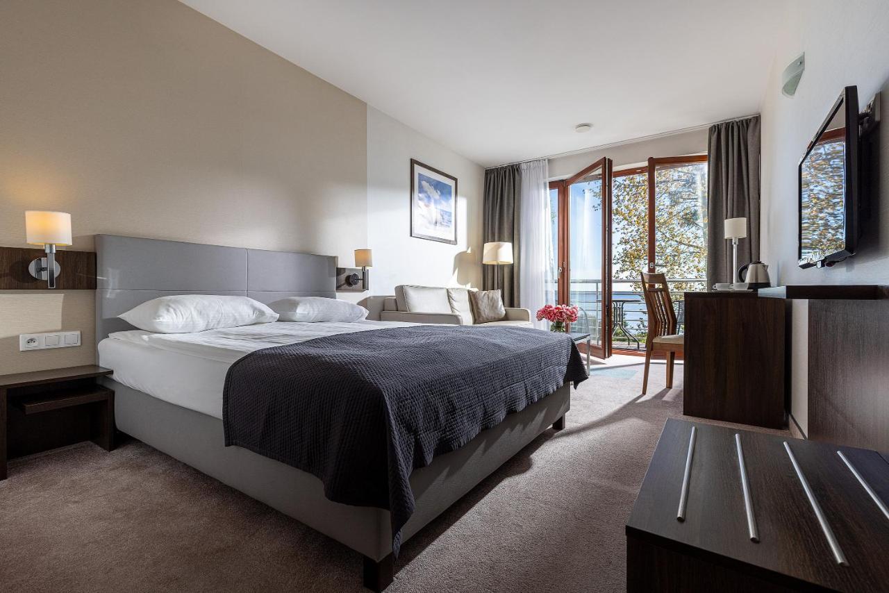 Hotel Meridian Chałupy エクステリア 写真