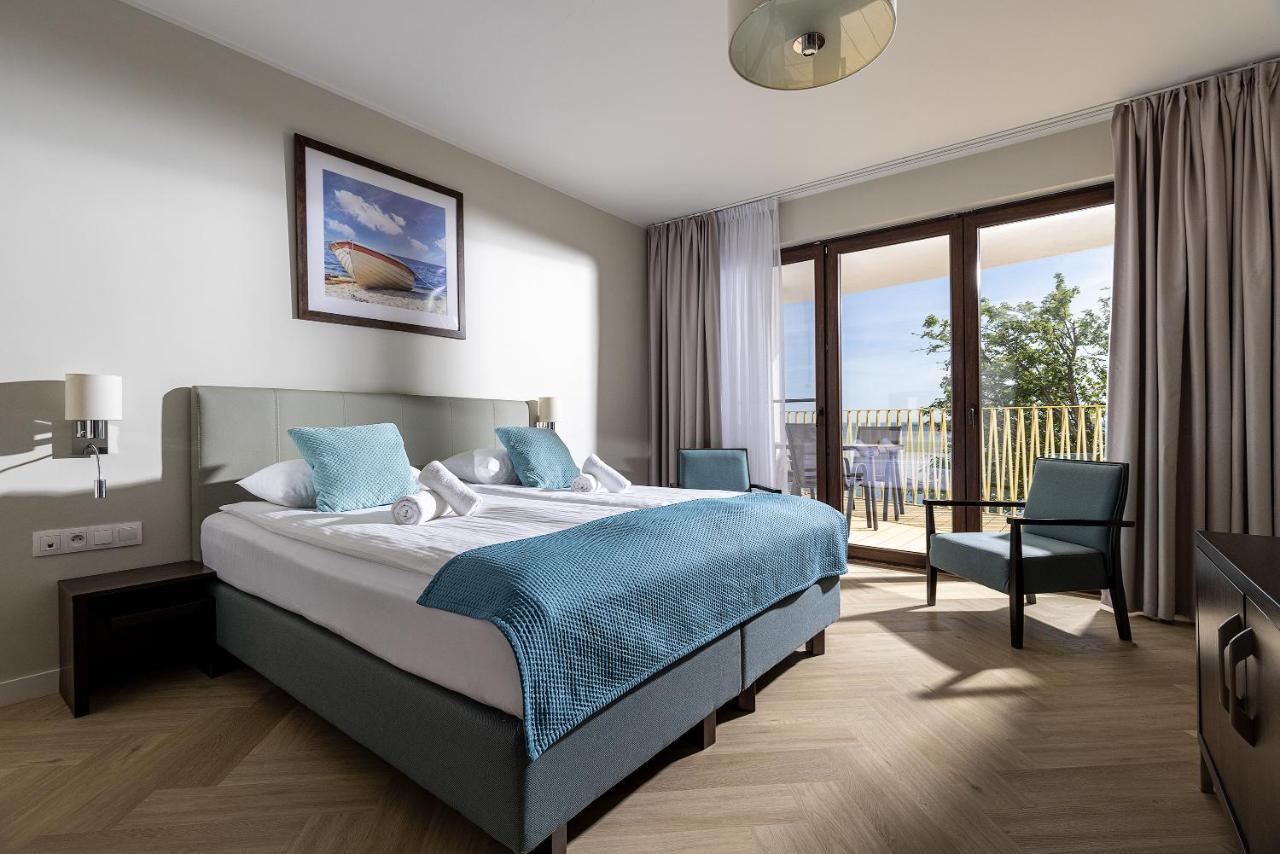 Hotel Meridian Chałupy エクステリア 写真