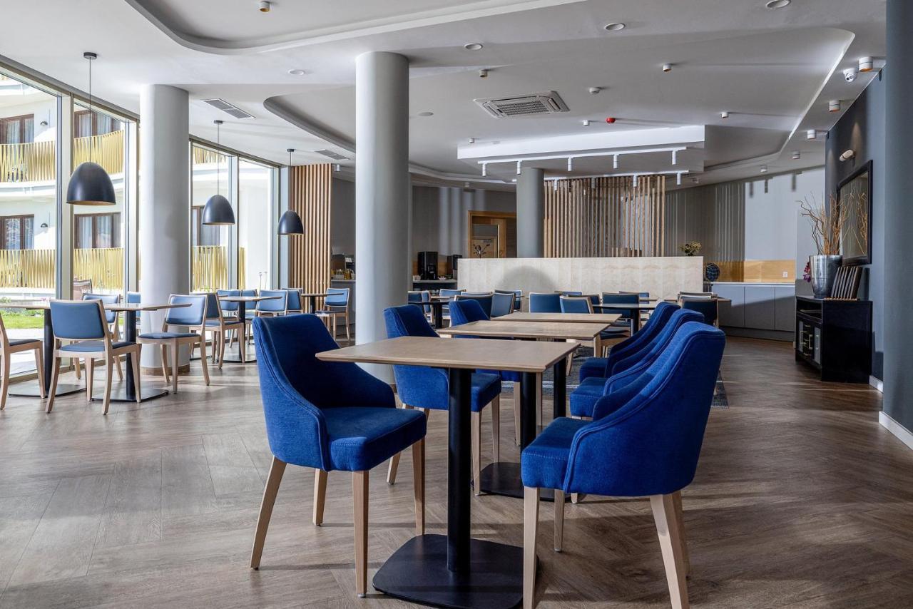 Hotel Meridian Chałupy エクステリア 写真