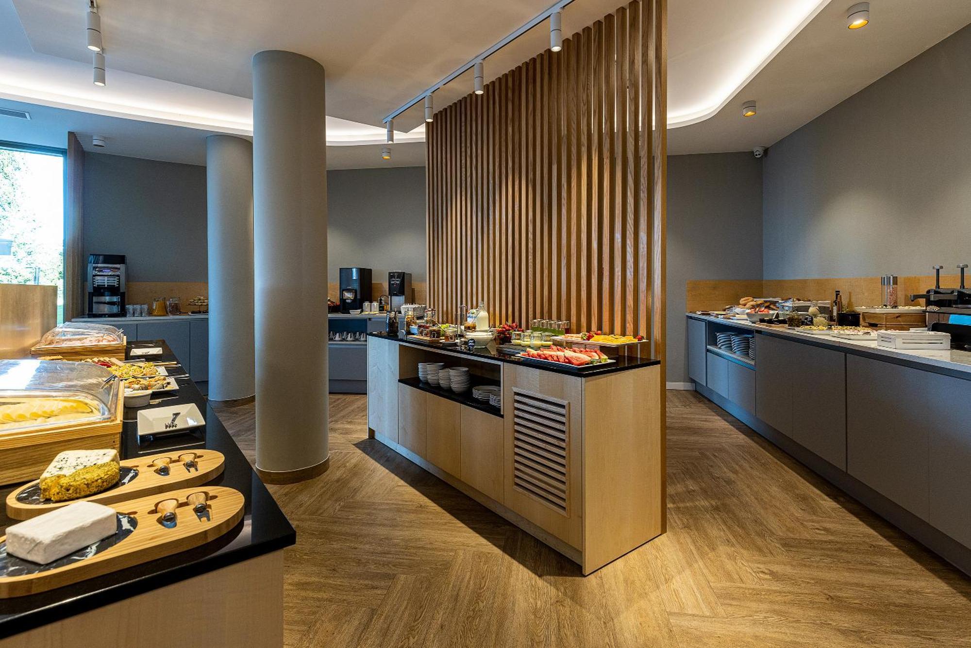 Hotel Meridian Chałupy エクステリア 写真